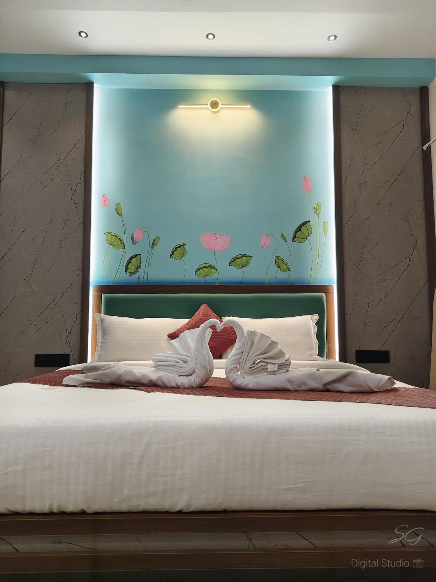 Shree Jalaram Resort Kodāe Екстериор снимка